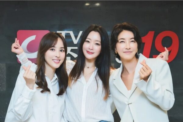 Sinopsis Don’t Call Me Ma’am (2025) – Drama Kehidupan Perempuan 30–40an yang Penuh Kekacauan, Ambisi, dan Kenyataan Pahit