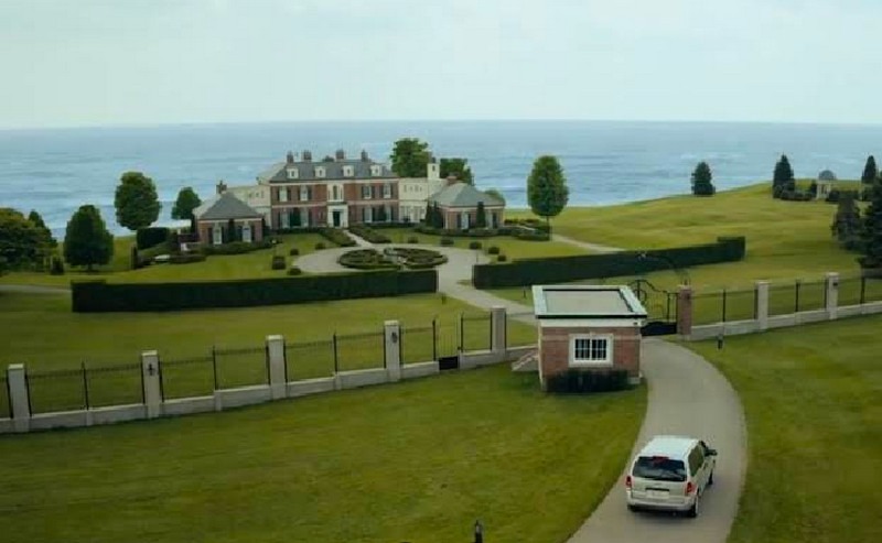 Escarpment House, Caledon