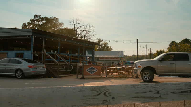 Lake Weatherford Marina Bait Shop - Rustler's Grill