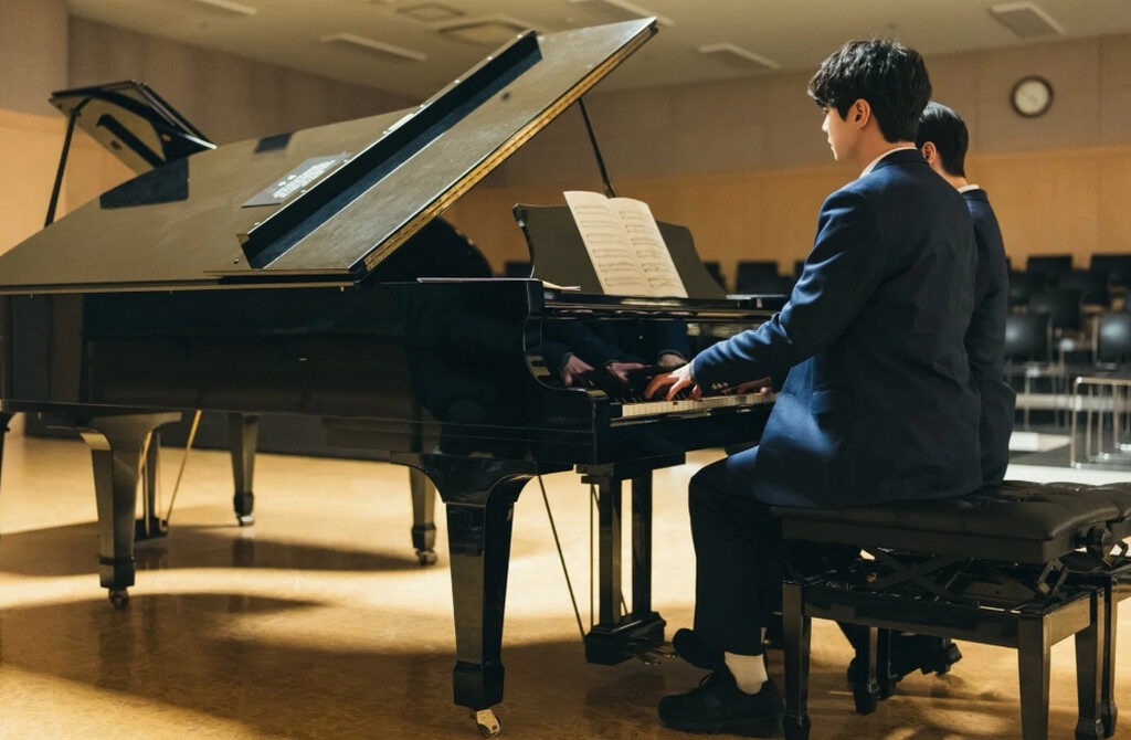 Four Hands, Two Sonatas Episode 3 Recap & Review: A Blindfold, A Betrayal, and A Mother's Manipulation