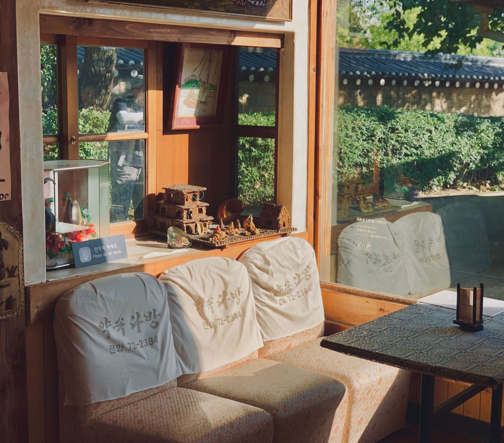 The Quiet Luxury Aesthetic in K-Drama, And How to Actually Live It Without a Chaebol Budget