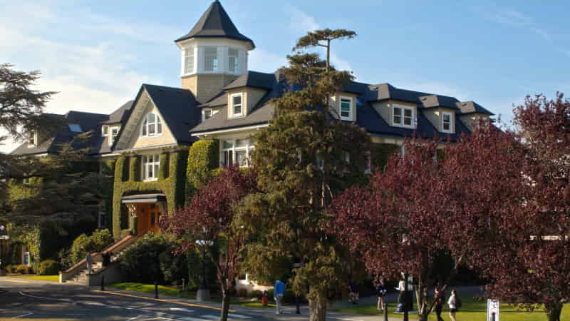 Where Was Crew Girl Filmed? A Complete Location Guide Crew Girl Filming Locations